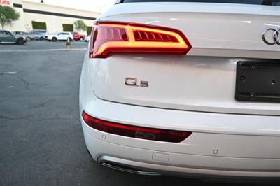 2019 Audi Q5 quattro Premium Plus 45 T   - Photo 10 - Norwalk, CA 90650-2241