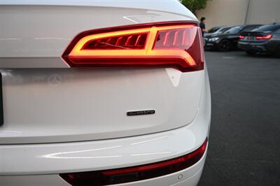 2019 Audi Q5 quattro Premium Plus 45 T   - Photo 12 - Norwalk, CA 90650-2241