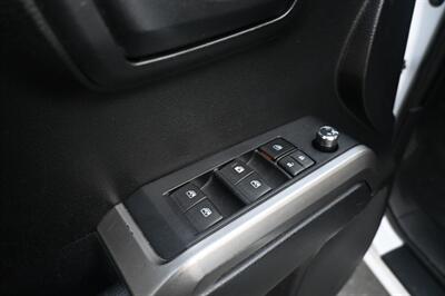2017 Toyota Tacoma SR5 V6   - Photo 20 - Norwalk, CA 90650-2241