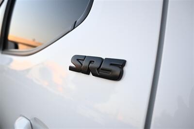 2017 Toyota Tacoma SR5 V6   - Photo 40 - Norwalk, CA 90650-2241