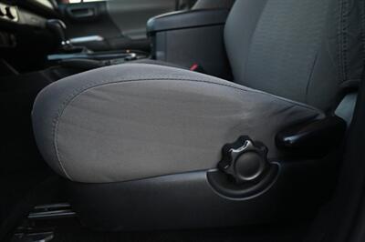 2017 Toyota Tacoma SR5 V6   - Photo 21 - Norwalk, CA 90650-2241