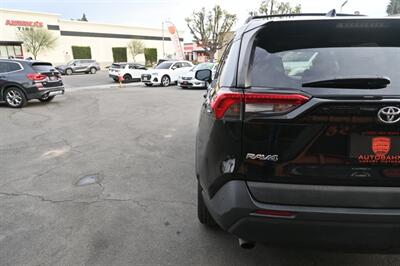 2020 Toyota RAV4 XLE - Photo 9 - Norwalk, CA 90650-2241