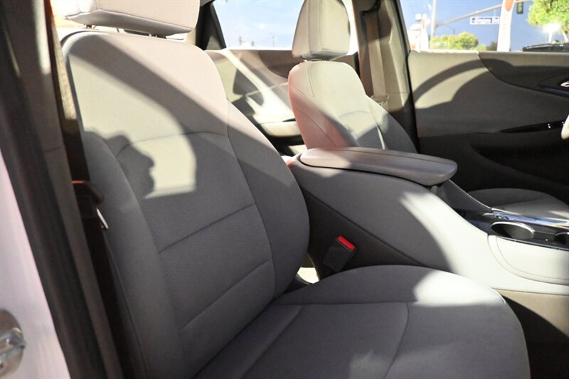 2016 Chevrolet Malibu Hybrid photo 49