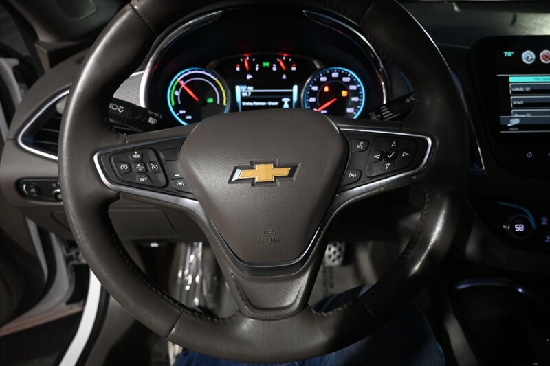 2016 Chevrolet Malibu Hybrid photo 26
