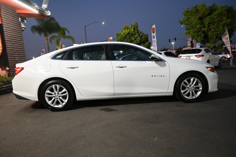 2016 Chevrolet Malibu Hybrid photo 13