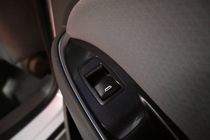 2016 Chevrolet Malibu Hybrid photo 40