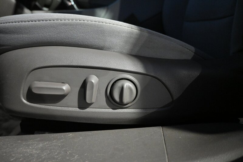 2016 Chevrolet Malibu Hybrid photo 21