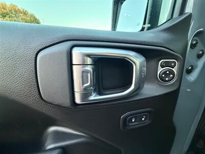 2025 Jeep Wrangler Sport S - Photo 18 - Norwalk, CA 90650-2241