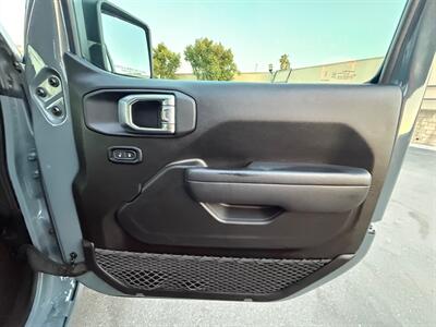 2025 Jeep Wrangler Sport S - Photo 31 - Norwalk, CA 90650-2241