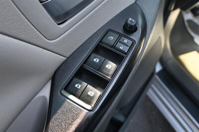 2015 Toyota Sienna LE 8-Passenger   - Photo 19 - Norwalk, CA 90650-2241