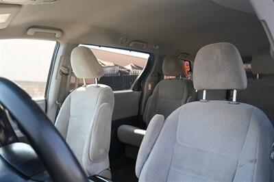 2015 Toyota Sienna LE 8-Passenger   - Photo 25 - Norwalk, CA 90650-2241