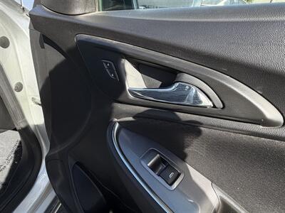 2020 Chevrolet Malibu LT - Photo 32 - Norwalk, CA 90650-2241