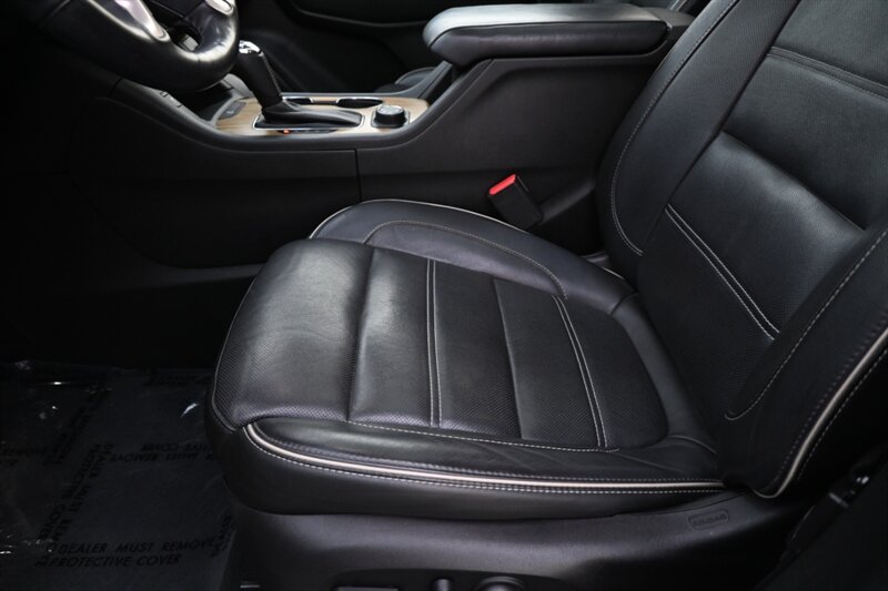 2017 Gmc Acadia Denali photo 22