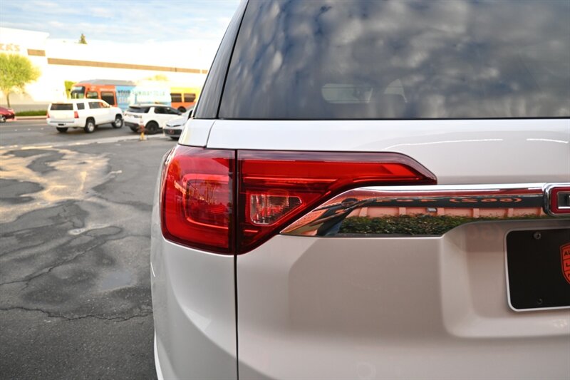 2017 Gmc Acadia Denali photo 4