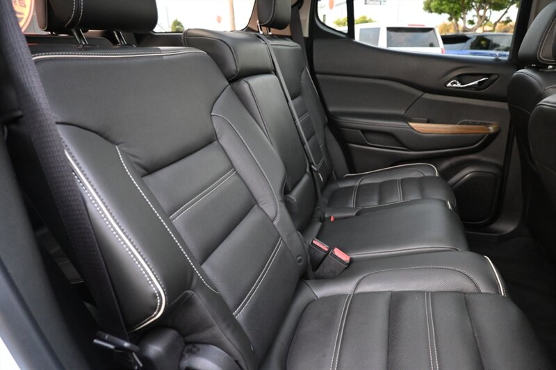 2017 Gmc Acadia Denali photo 51