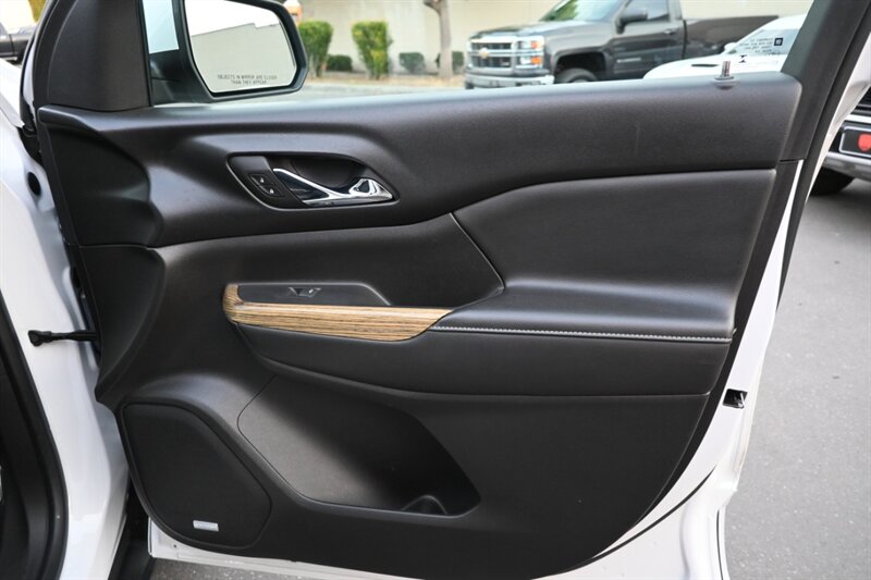 2017 Gmc Acadia Denali photo 54