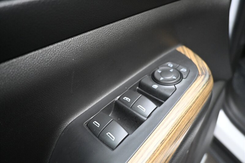 2017 Gmc Acadia Denali photo 17