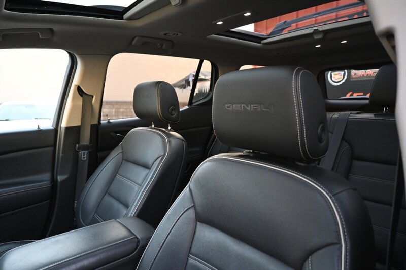 2017 Gmc Acadia Denali photo 20