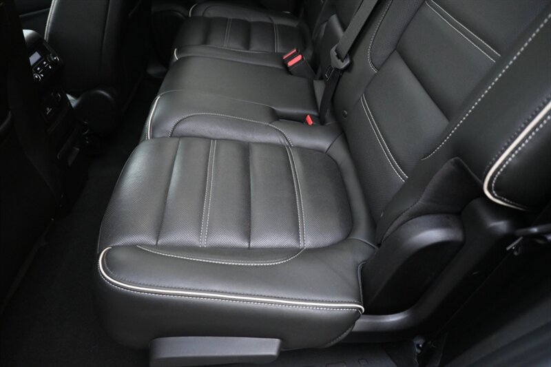 2017 Gmc Acadia Denali photo 42