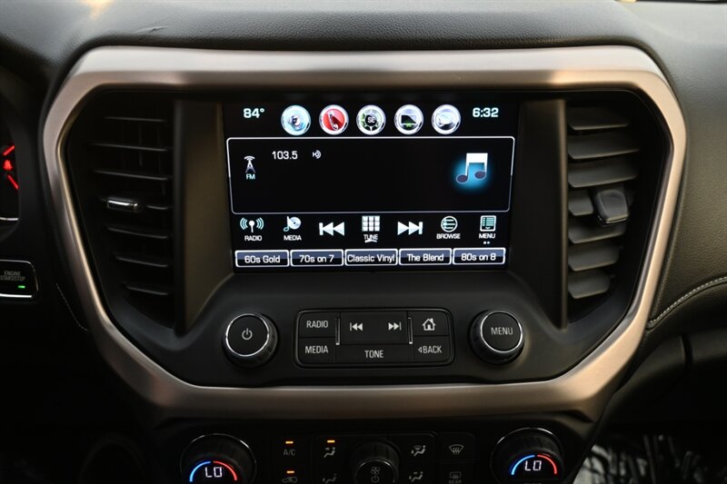 2017 Gmc Acadia Denali photo 31