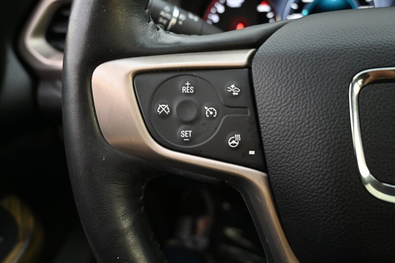 2017 Gmc Acadia Denali photo 27