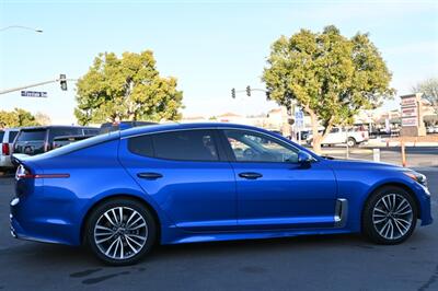 2018 Kia Stinger Premium   - Photo 22 - Norwalk, CA 90650-2241