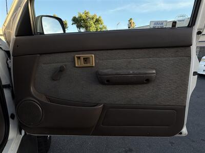 1999 Toyota Tacoma   - Photo 35 - Norwalk, CA 90650-2241