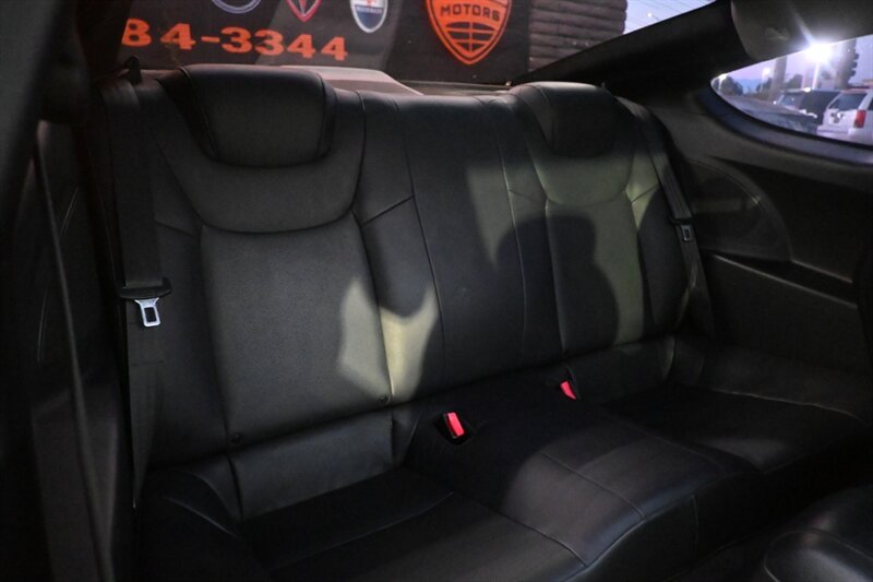 2012 Hyundai Genesis Coupe 3.8 Grand Touring photo 47