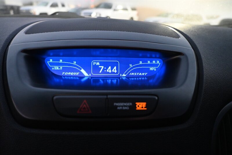 2012 Hyundai Genesis Coupe 3.8 Grand Touring photo 34