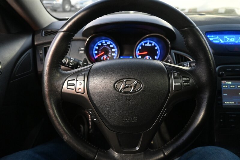 2012 Hyundai Genesis Coupe 3.8 Grand Touring photo 26