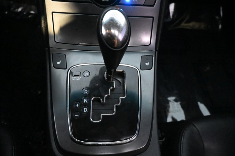 2012 Hyundai Genesis Coupe 3.8 Grand Touring photo 37