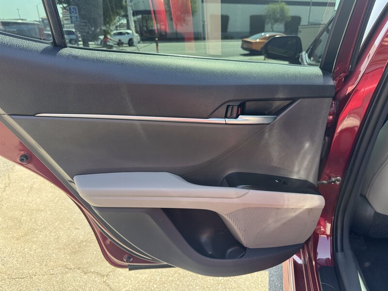 2018 Toyota Camry SE - Photo 25 - Norwalk, CA 90650-2241