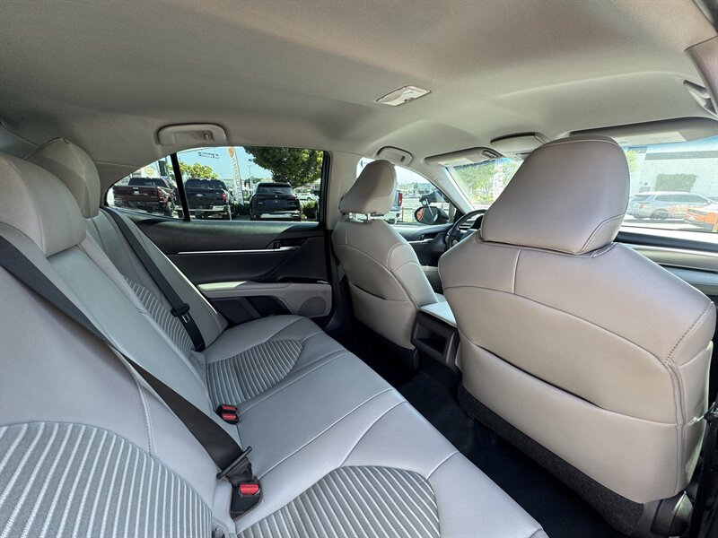 2018 Toyota Camry SE - Photo 36 - Norwalk, CA 90650-2241