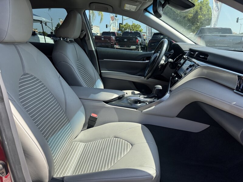 2018 Toyota Camry SE - Photo 41 - Norwalk, CA 90650-2241