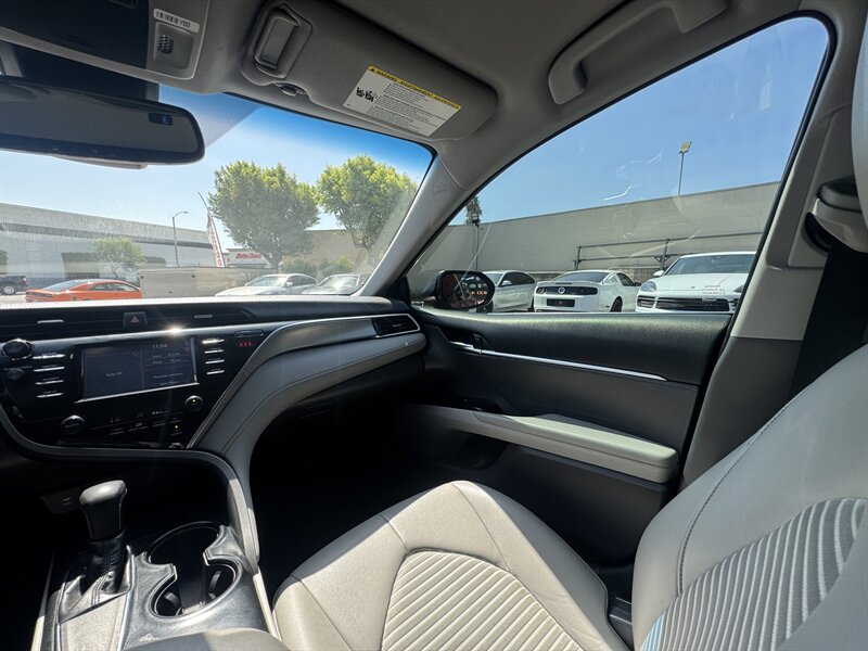 2018 Toyota Camry SE - Photo 32 - Norwalk, CA 90650-2241