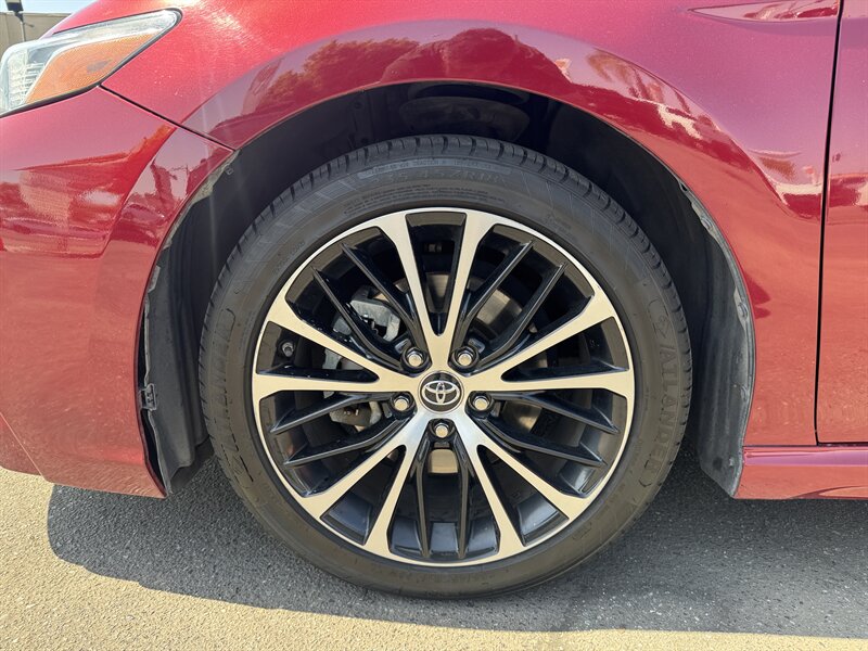2018 Toyota Camry SE - Photo 6 - Norwalk, CA 90650-2241