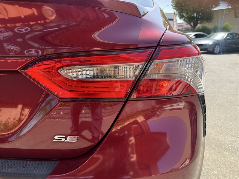 2018 Toyota Camry SE - Photo 14 - Norwalk, CA 90650-2241