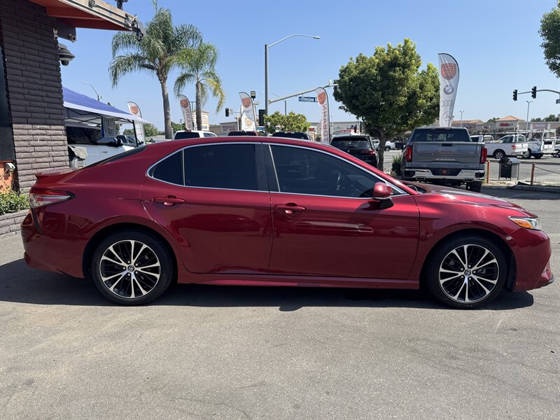 2018 Toyota Camry SE - Photo 17 - Norwalk, CA 90650-2241