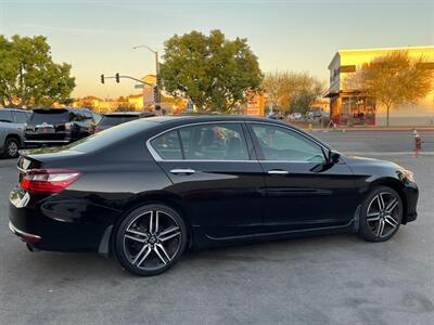 2017 Honda Accord Sport   - Photo 15 - Norwalk, CA 90650-2241