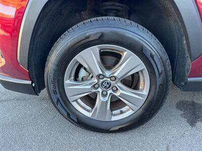 2023 Toyota RAV4 XLE - Photo 8 - Norwalk, CA 90650-2241