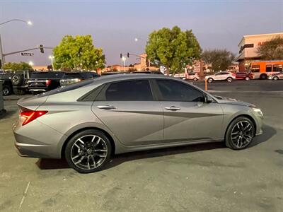 2023 Hyundai ELANTRA Hybrid Blue   - Photo 16 - Norwalk, CA 90650-2241