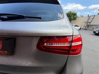 2019 Mercedes-Benz GLC GLC 300   - Photo 15 - Norwalk, CA 90650-2241