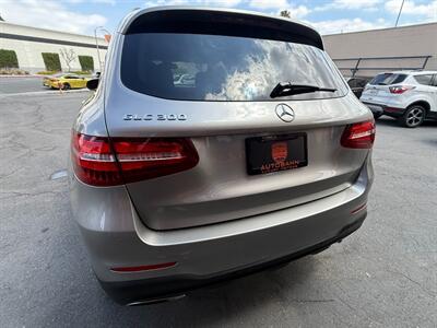2019 Mercedes-Benz GLC GLC 300   - Photo 12 - Norwalk, CA 90650-2241