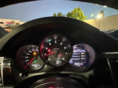 2018 Porsche Macan   - Photo 41 - Norwalk, CA 90650-2241