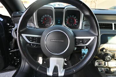 2011 Chevrolet Camaro SS   - Photo 39 - Norwalk, CA 90650-2241