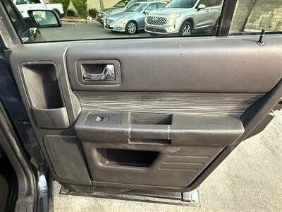 2019 Ford Flex SEL - Photo 29 - Norwalk, CA 90650-2241
