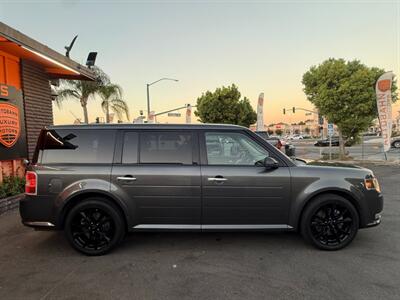 2019 Ford Flex SEL - Photo 12 - Norwalk, CA 90650-2241