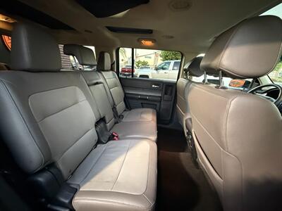2019 Ford Flex SEL - Photo 31 - Norwalk, CA 90650-2241