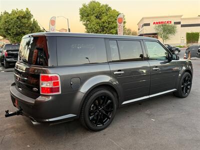 2019 Ford Flex SEL - Photo 11 - Norwalk, CA 90650-2241