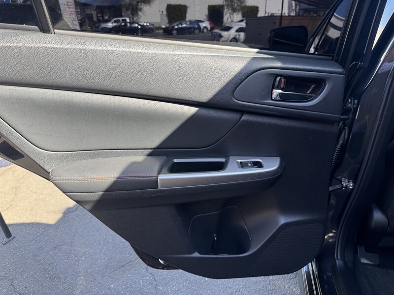 2017 Subaru Crosstrek 2.0i Limited - Photo 29 - Norwalk, CA 90650-2241